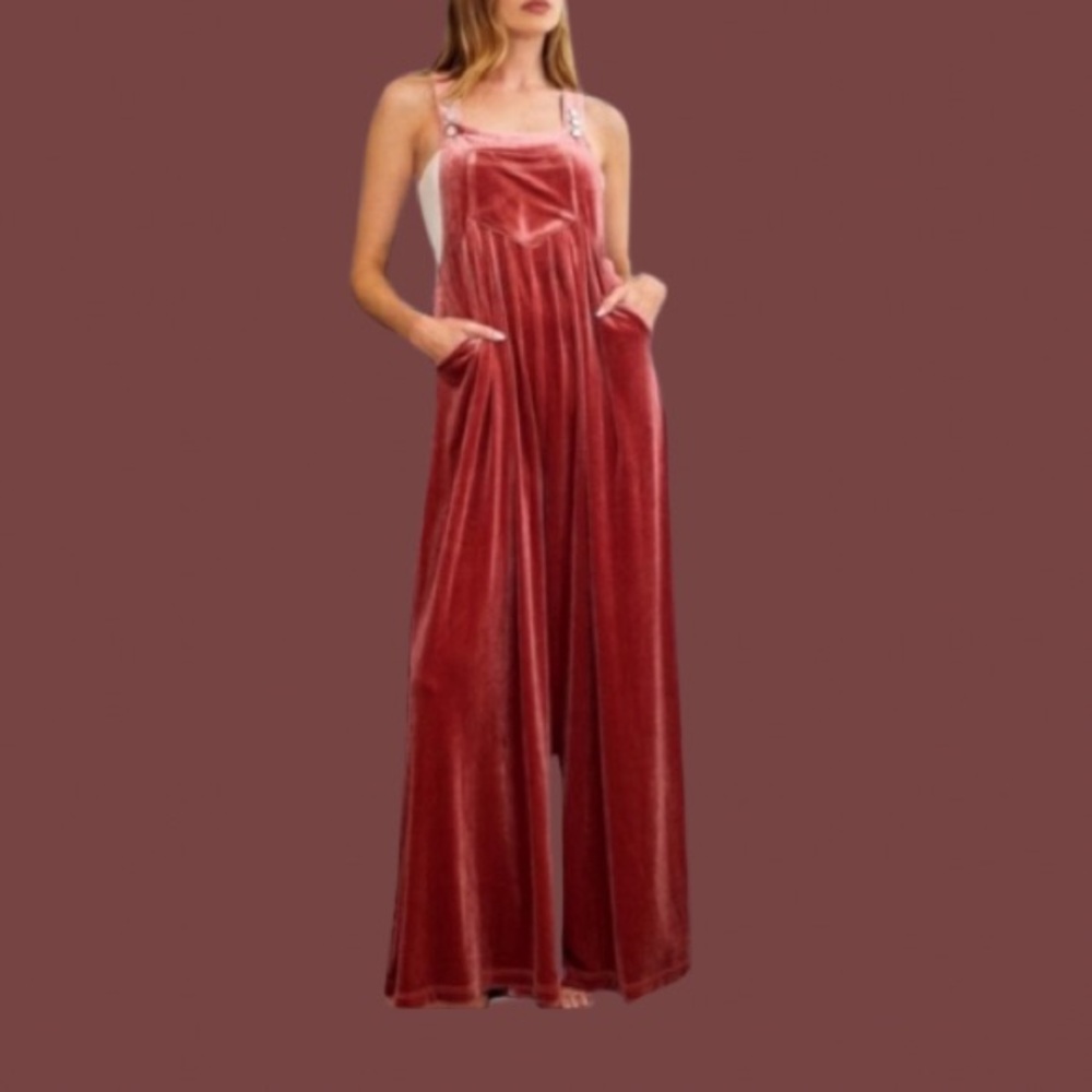 New in Fabulous Wide Leg Velvet Jumpsuit Overalls with Pockets - Picture 5 of 7